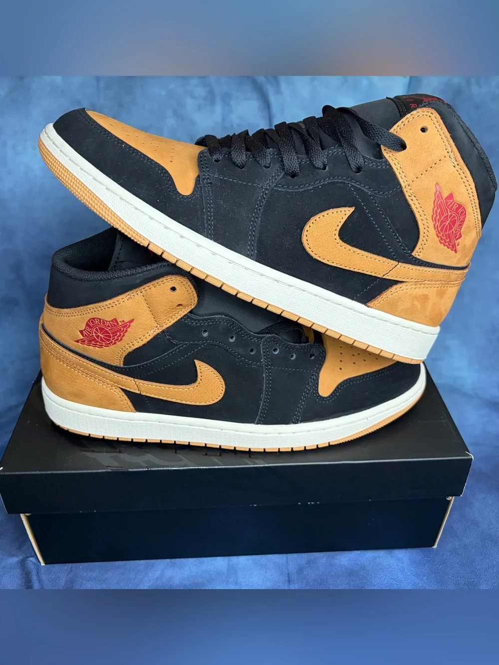 Jordan 1 Mid SE